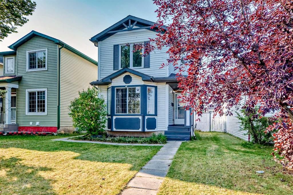 5215 Martin Crossing Drive NE, Calgary — photo 2 of 37