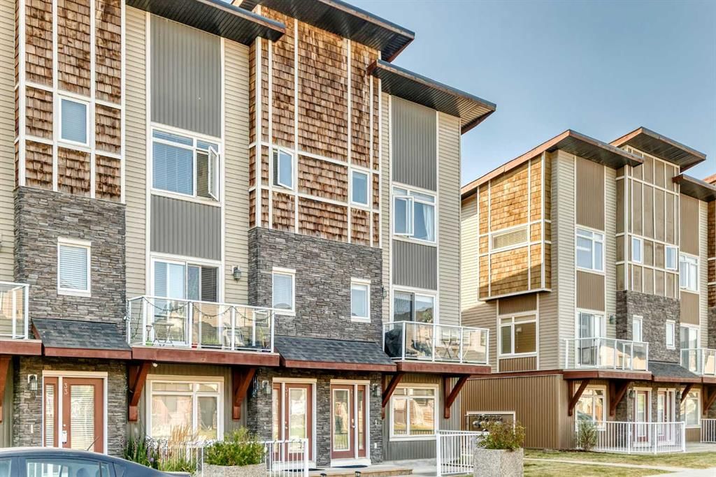 29 Skyview Point Link NE, Calgary — photo 3 of 43