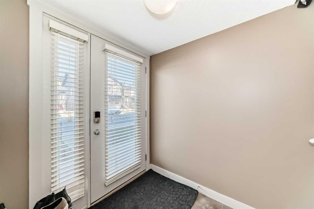 29 Skyview Point Link NE, Calgary — photo 5 of 43