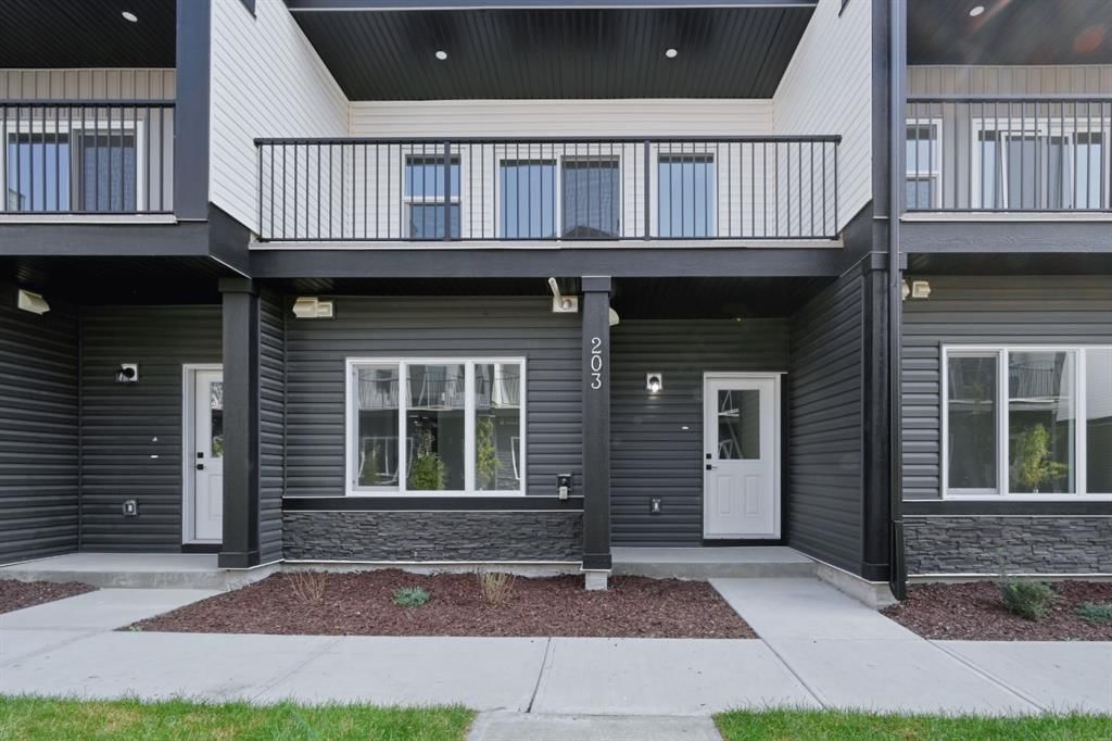 203, 90 corner meadows Manor, Calgary — photo 4 of 30