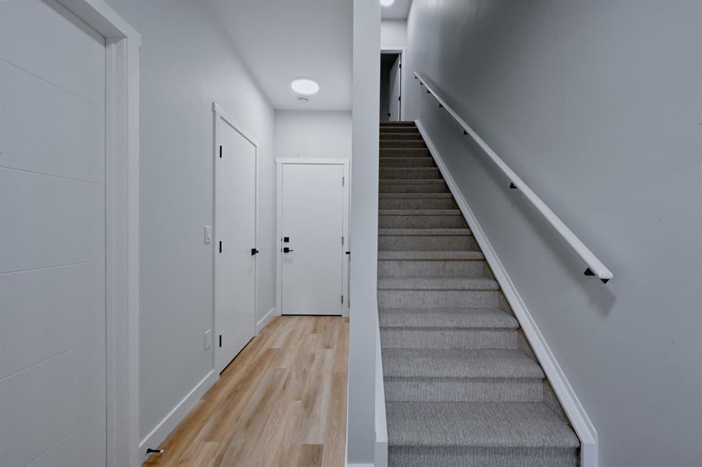 203, 90 corner meadows Manor, Calgary — photo 5 of 30