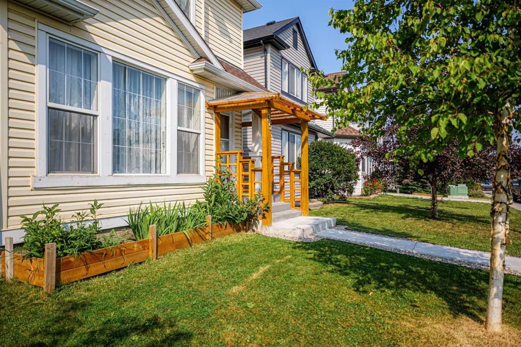 35 Bridlecrest Road SW, Calgary — main listing photo