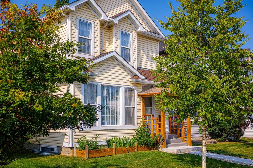 35 Bridlecrest Road SW, Calgary — photo 2 of 43