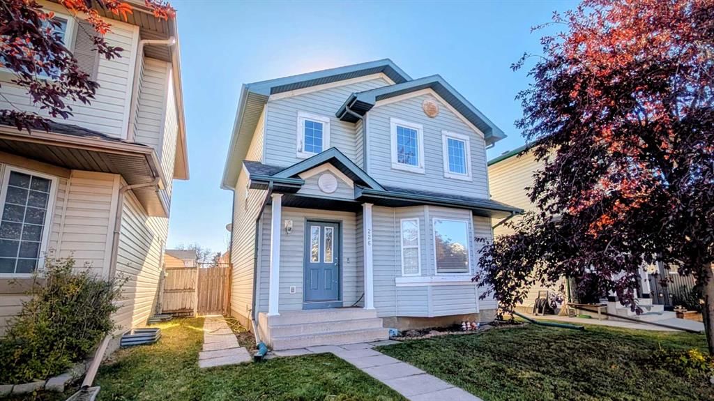 226 Erin Circle SE, Calgary — main listing photo