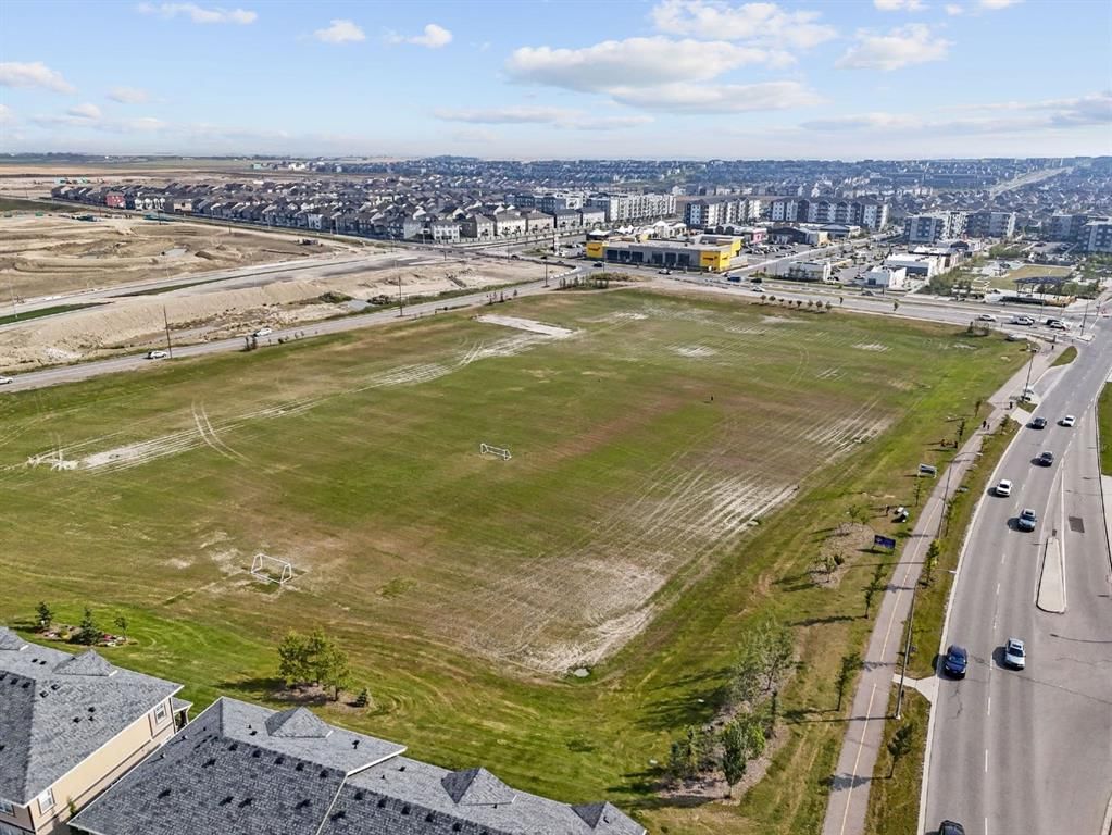 139 Evanscrest Gardens NW, Calgary — photo 4 of 43
