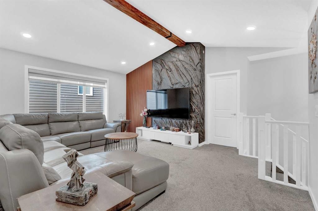 260 Lucas Way NW, Calgary — main listing photo