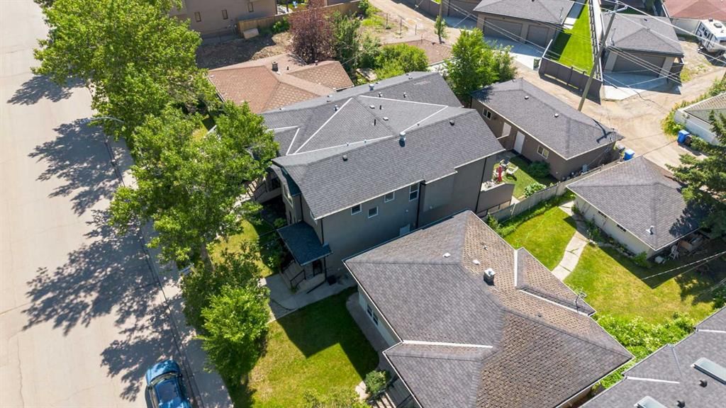 3531 3 Avenue SW, Calgary — photo 4 of 32