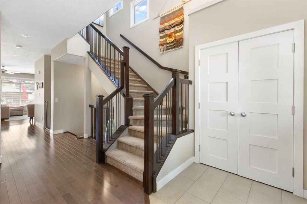 3531 3 Avenue SW, Calgary — photo 5 of 32