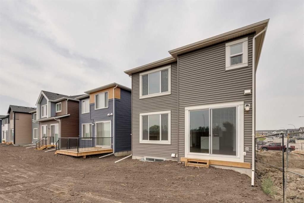 188 Sora Terrace SE, Calgary — photo 4 of 47