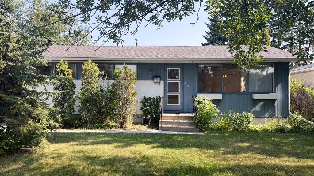 236 Westwood Drive SW, Calgary — main listing photo