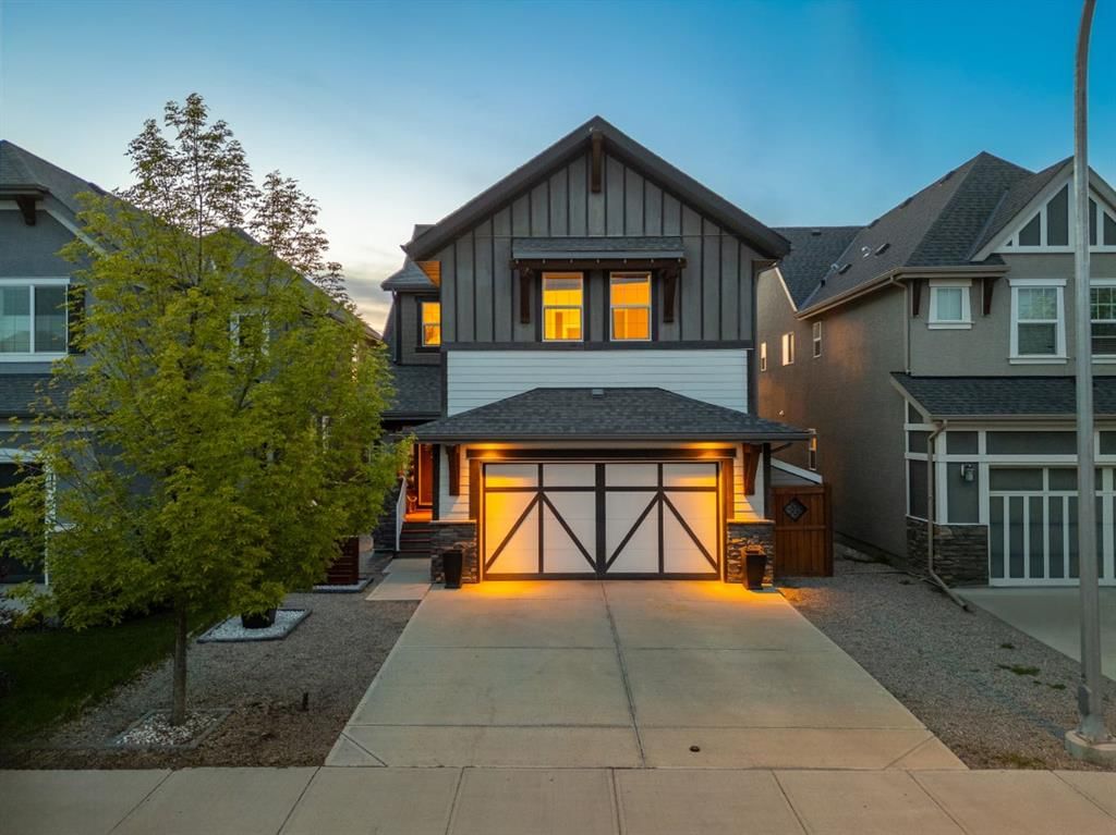 24 Masters Court SE, Calgary — photo 2 of 38