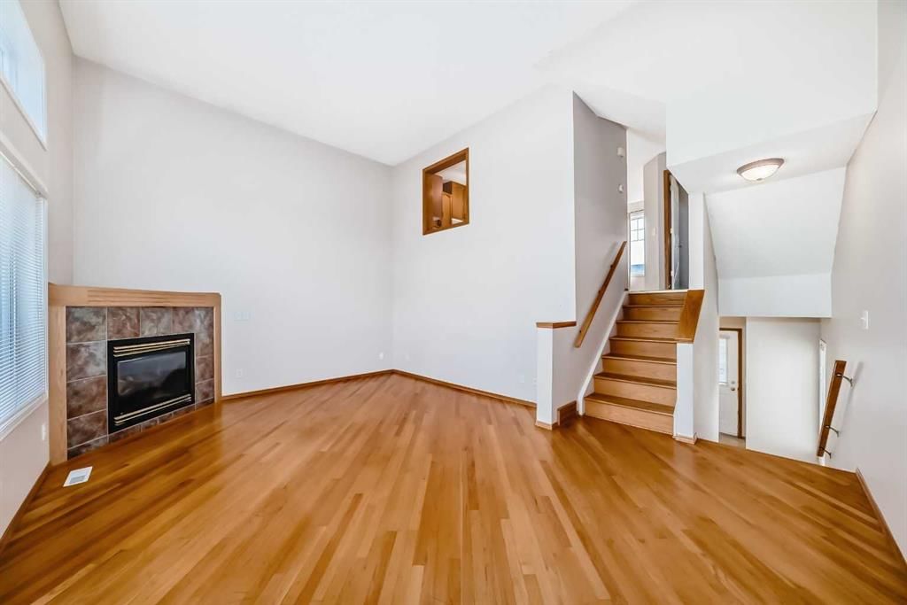 222 Rocky Ridge Court NW, Calgary — photo 5 of 27