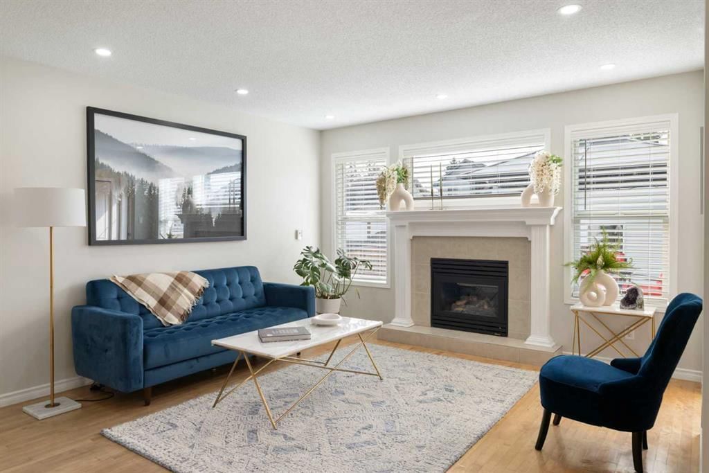 35 Royal Birch Road NW, Calgary — photo 5 of 28