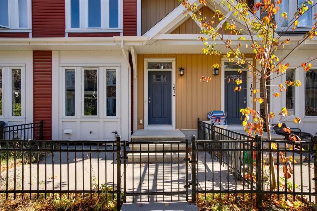 1014 Auburn Bay Square SE, Calgary — photo 3 of 37