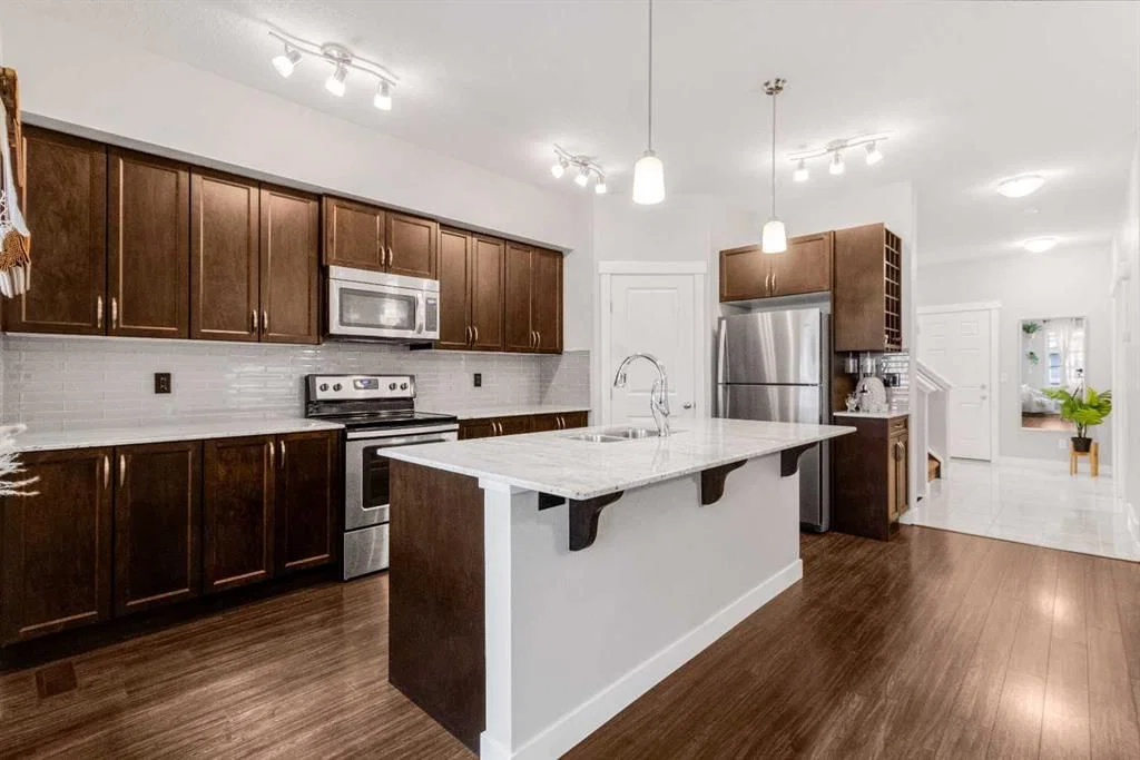 168 Legacy Reach Manor SE, Calgary — photo 4 of 23