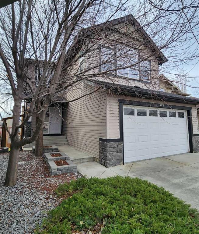 129 Pantego Bay NW, Calgary — main listing photo