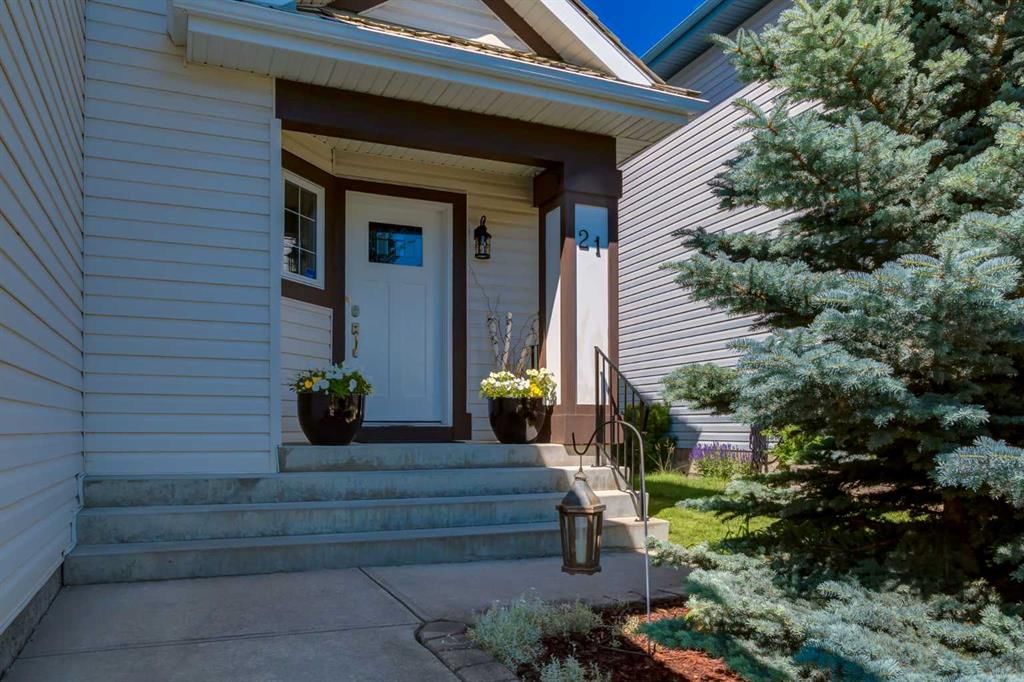 21 Springbank Rise SW, Calgary — photo 2 of 45