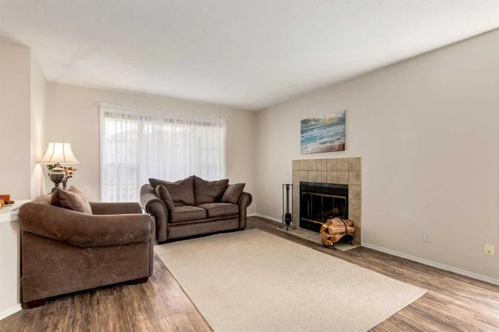 53 PRESTWICK Rise SE, Calgary — photo 5 of 40