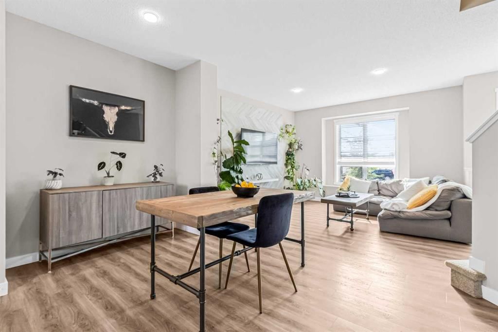 360 Belmont Avenue SW, Calgary — photo 3 of 32
