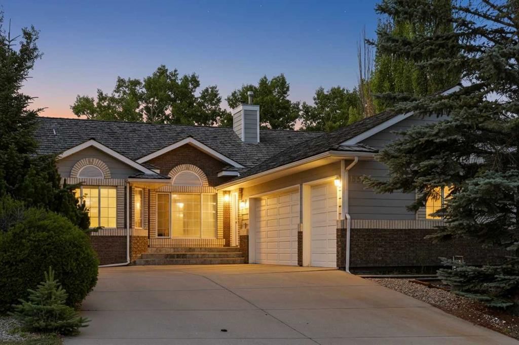 1552 Evergreen Hill SW, Calgary — main listing photo