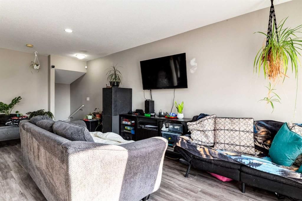 737 Skyview Ranch Grove NE, Calgary — photo 4 of 23