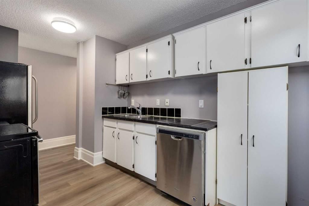 202, 1817 11 Avenue SW, Calgary — photo 4 of 30