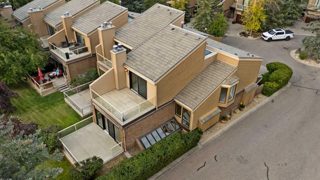 20, 1220 Prominence Way SW, Calgary — main listing photo