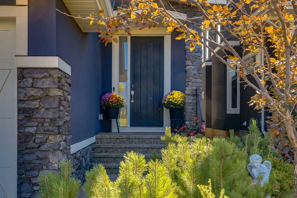131 Aspen Summit Boulevard SW, Calgary — photo 3 of 48