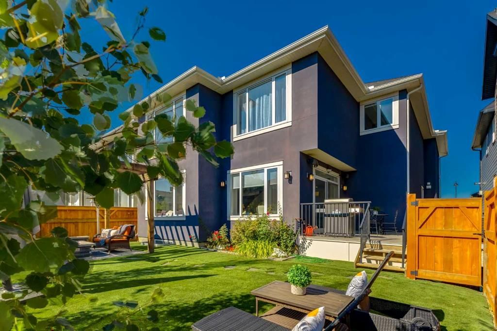 131 Aspen Summit Boulevard SW, Calgary — photo 4 of 48