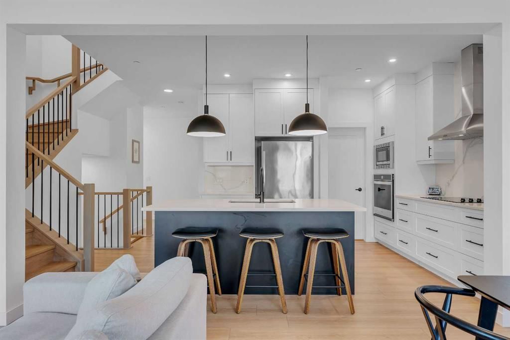 29 Calhoun Crescent NE, Calgary — photo 3 of 50