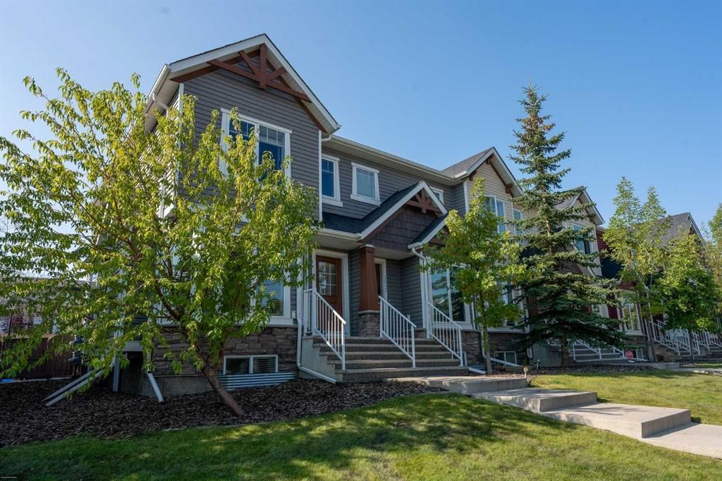119 Aspen Hills Drive SW, Calgary — photo 3 of 37