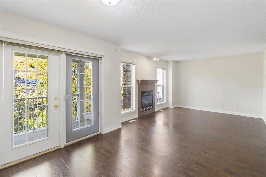 144 Hidden Creek Gardens NW, Calgary — photo 4 of 42