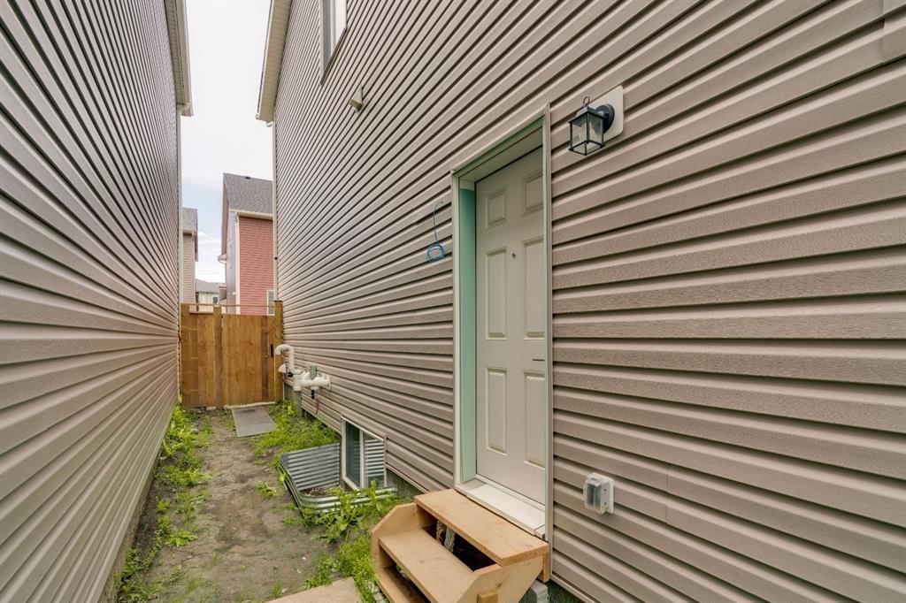 71 Carringwood Grove NW, Calgary — photo 4 of 50