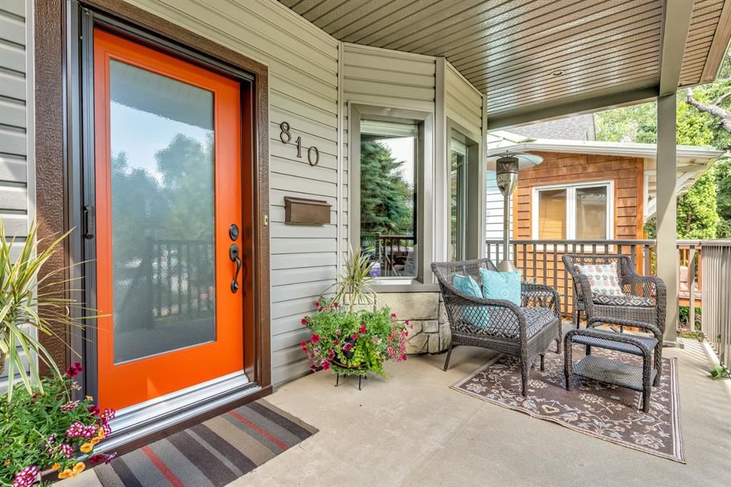 810 3 Avenue NW, Calgary — photo 4 of 40