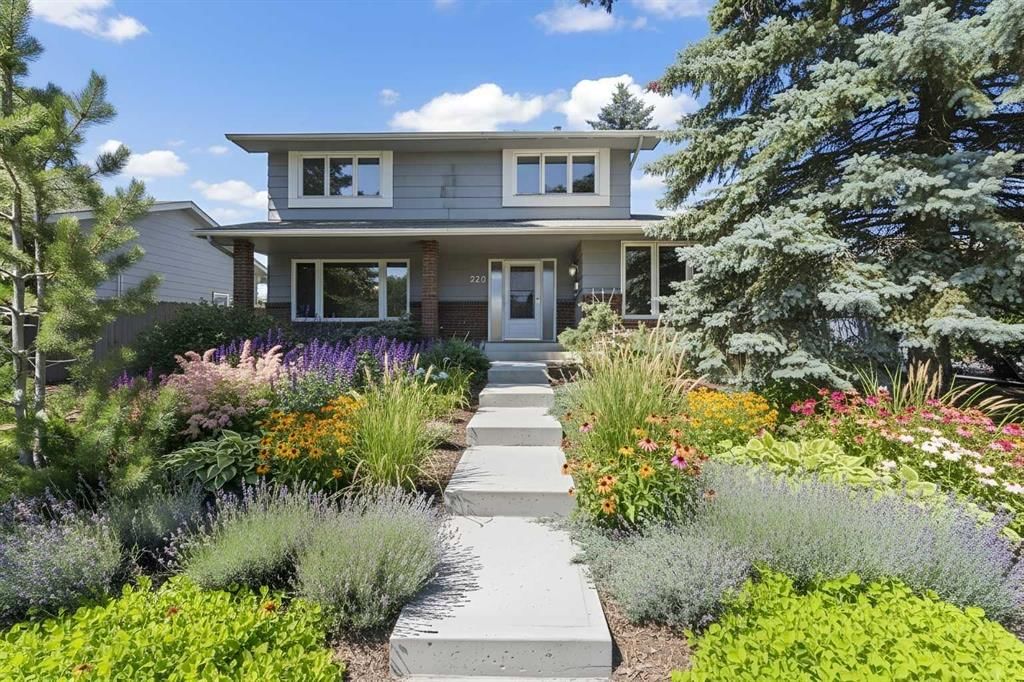 320 Parkridge Way SE, Calgary — main listing photo