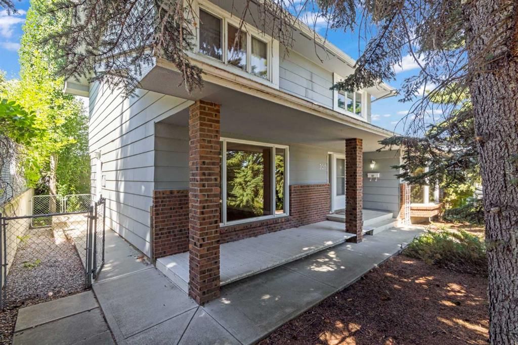 320 Parkridge Way SE, Calgary — photo 3 of 48