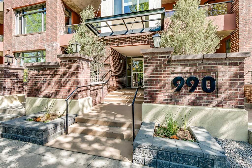 106, 990 Centre Avenue NE, Calgary — photo 2 of 43