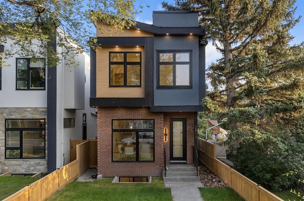 2911 4 Avenue NW, Calgary — main listing photo