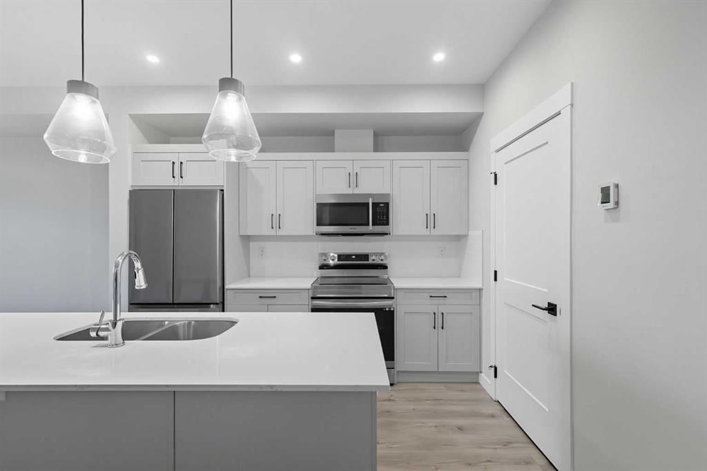 5412, 200 Seton Circle SE, Calgary — photo 5 of 35
