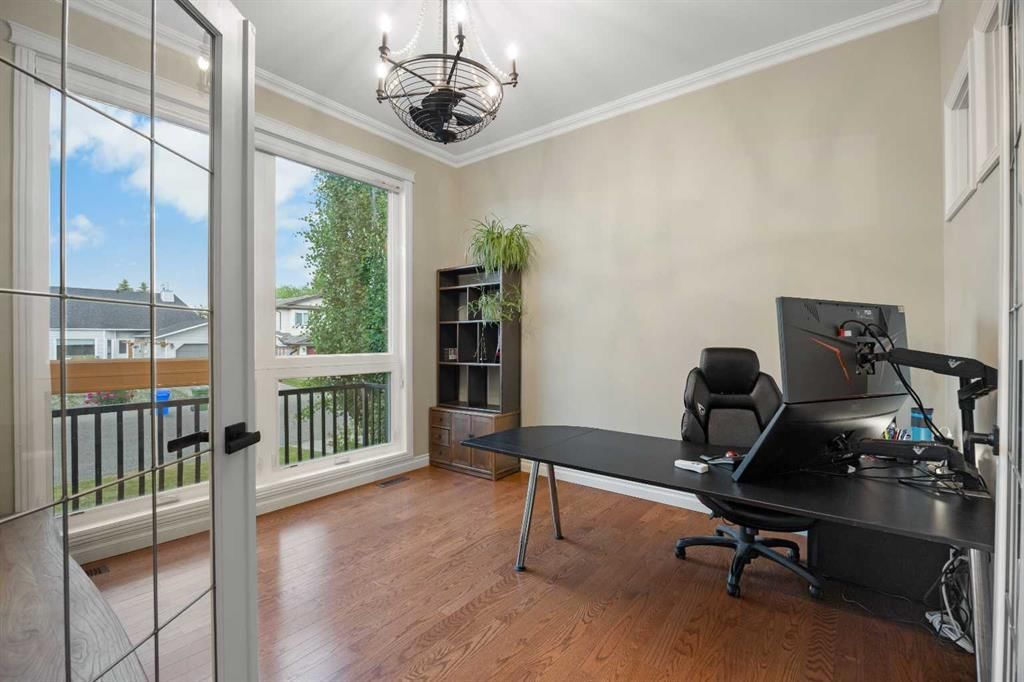 182 Scenic Glen Close NW, Calgary — photo 5 of 41