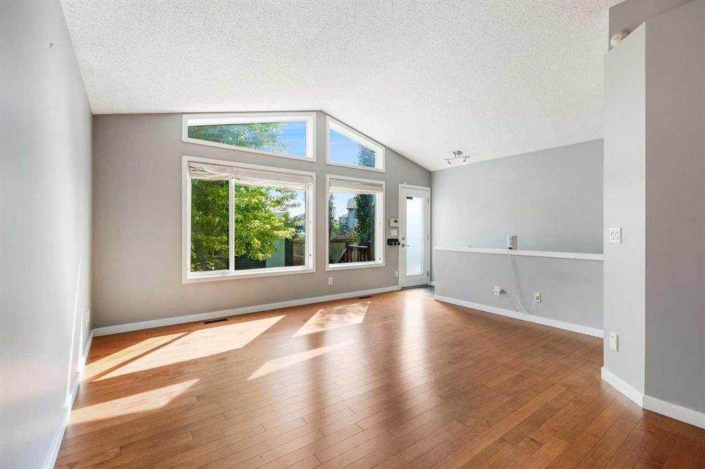 95 New Brighton Landing SE, Calgary — photo 4 of 46