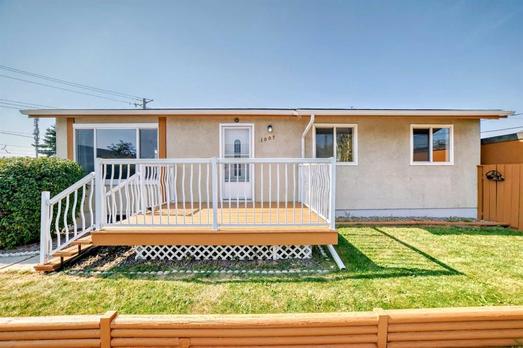 1007 Olympia Crescent SE, Calgary — photo 2 of 50