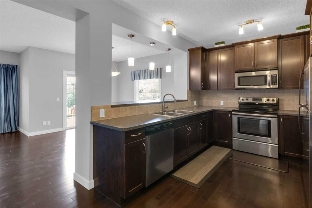 57 Evanscove Manor NW, Calgary — photo 3 of 49