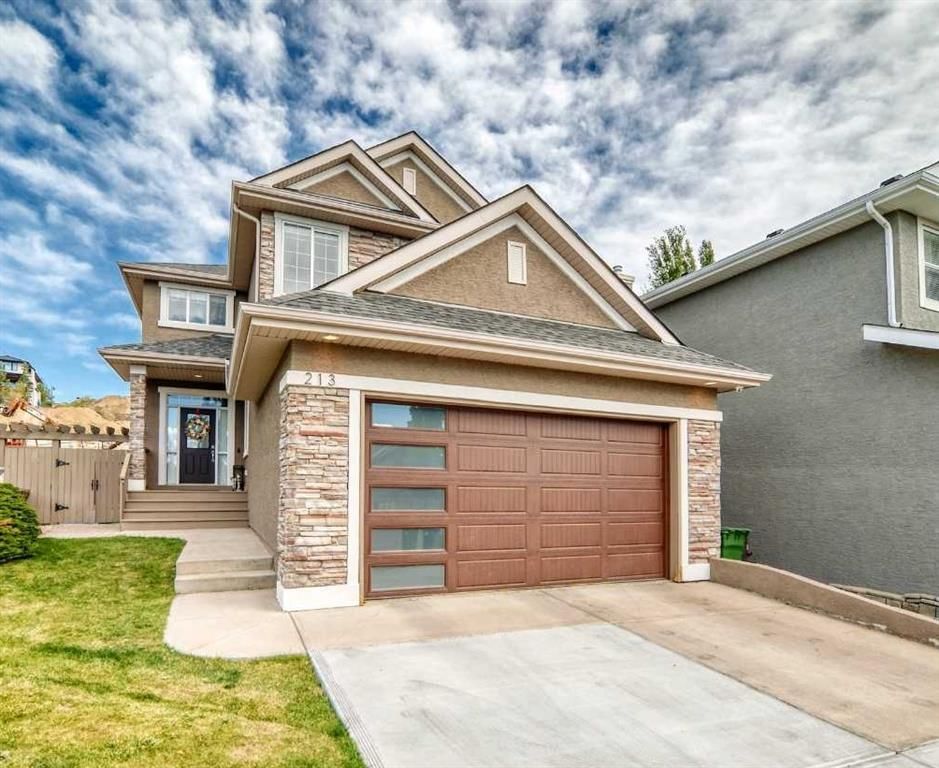 213 Springbluff Boulevard SW, Calgary — main listing photo