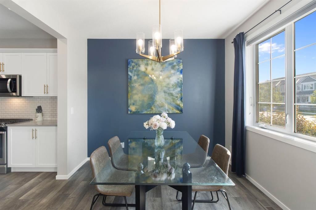 408 Yorkville Avenue SW, Calgary — photo 5 of 41