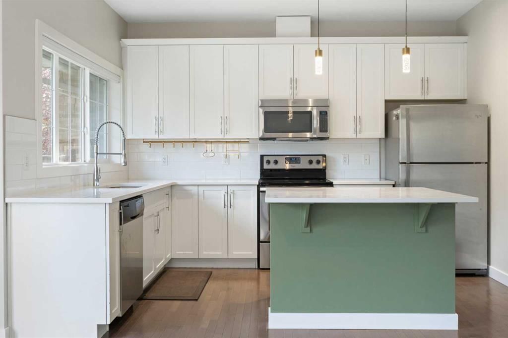 448 Quarry Villas SE, Calgary — photo 4 of 48