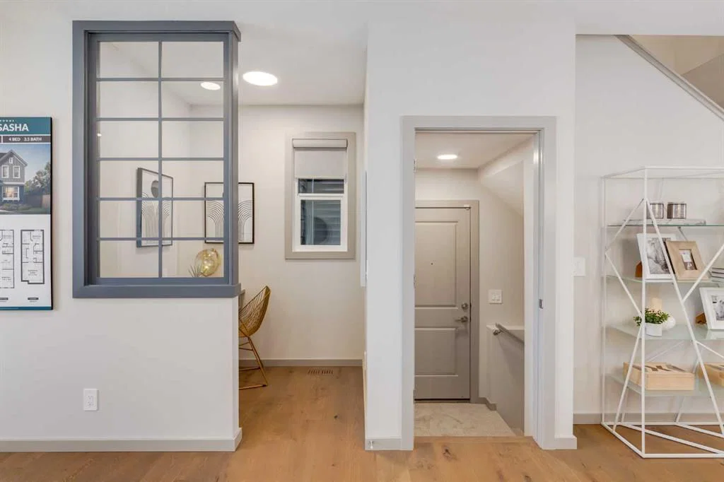 34 Starling Boulevard NW, Calgary — photo 3 of 24