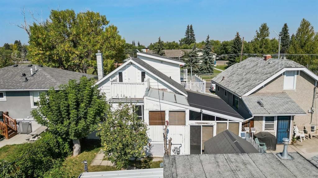 809 8 Avenue NE, Calgary — photo 4 of 48