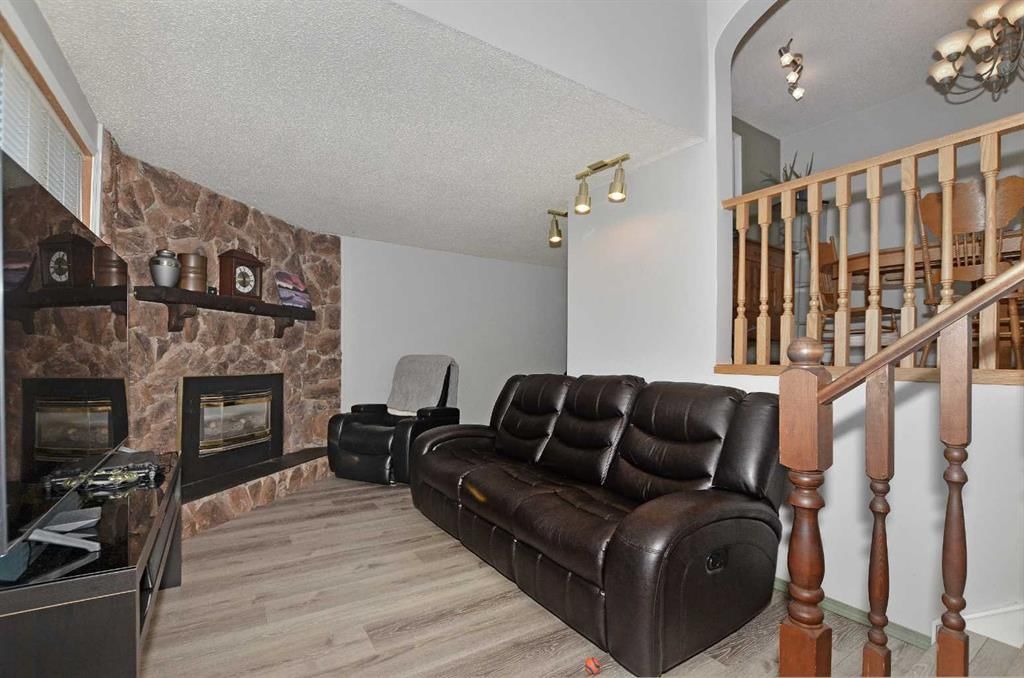 809 8 Avenue NE, Calgary — photo 5 of 48