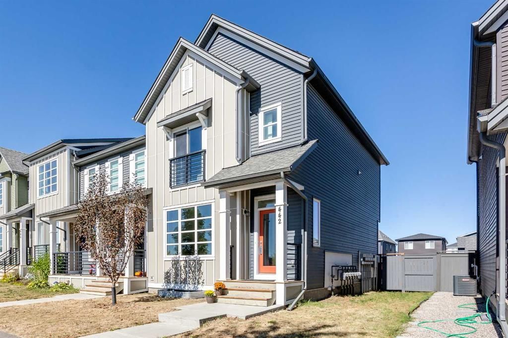 442 Belmont Avenue SW, Calgary — photo 3 of 32